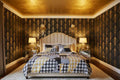 Double Bed Bedsheet – Houndstooth Patchwork | Black, White & Gold