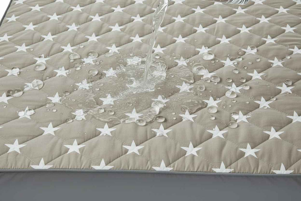 Waterproof Star-Quilted Double Bed Mattress Protector